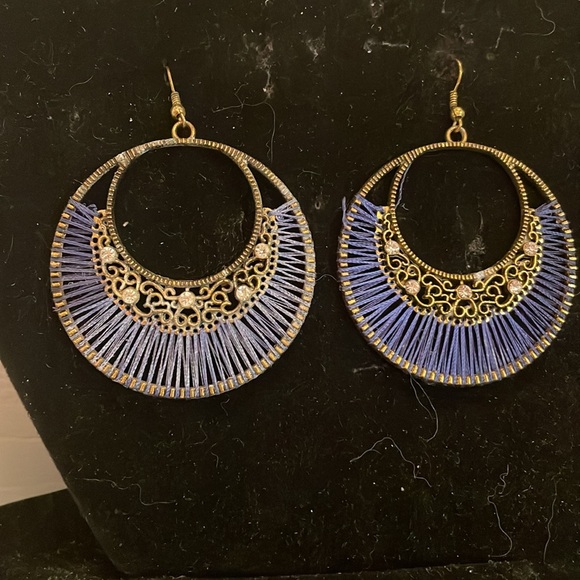 3” Art Deco threaded filigree scoop dangle earrings on French wire w/crystals - Picture 2 of 12